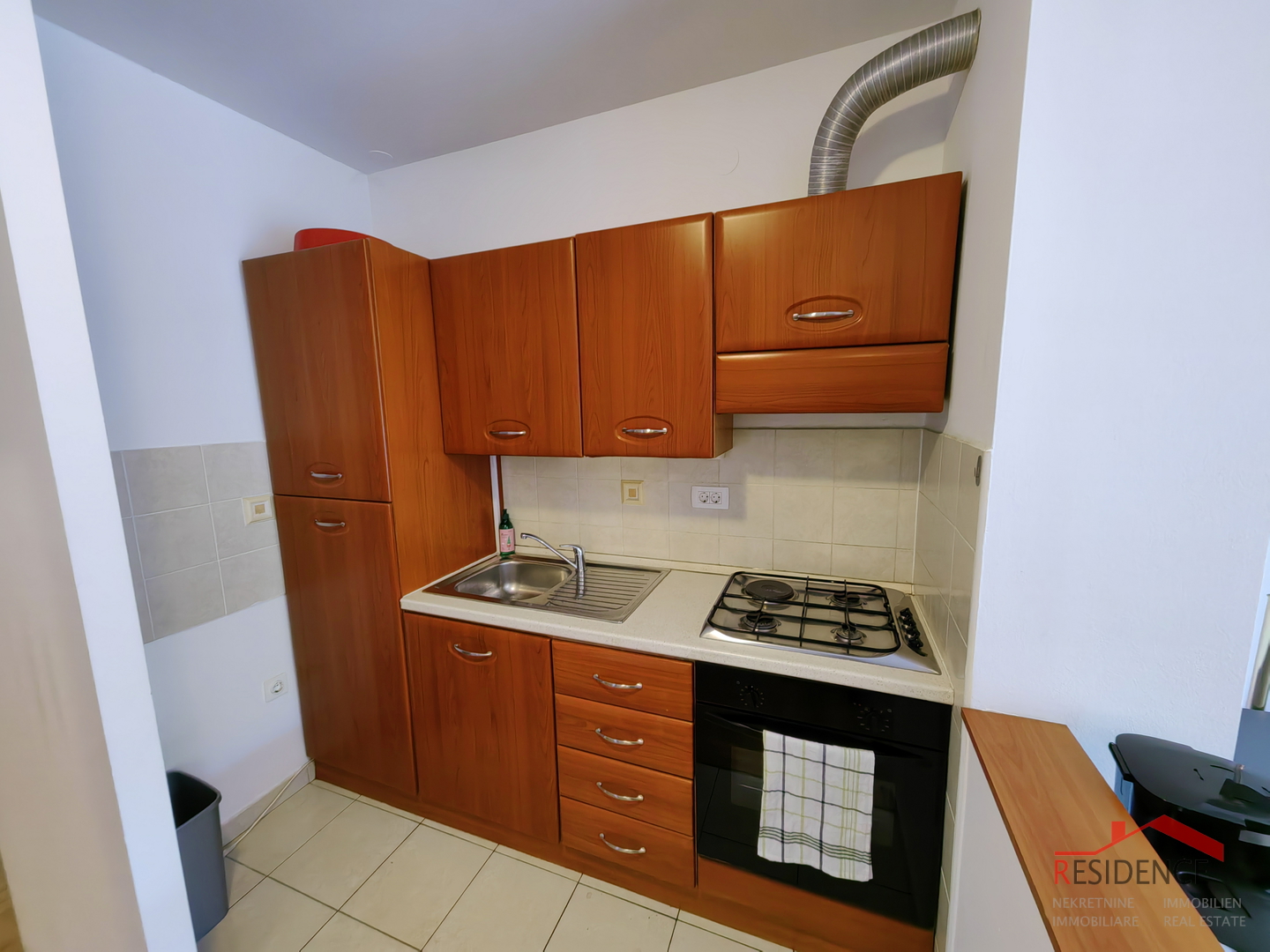 Pula-Verudela, schöne Maisonette-Wohnung im ersten Stock