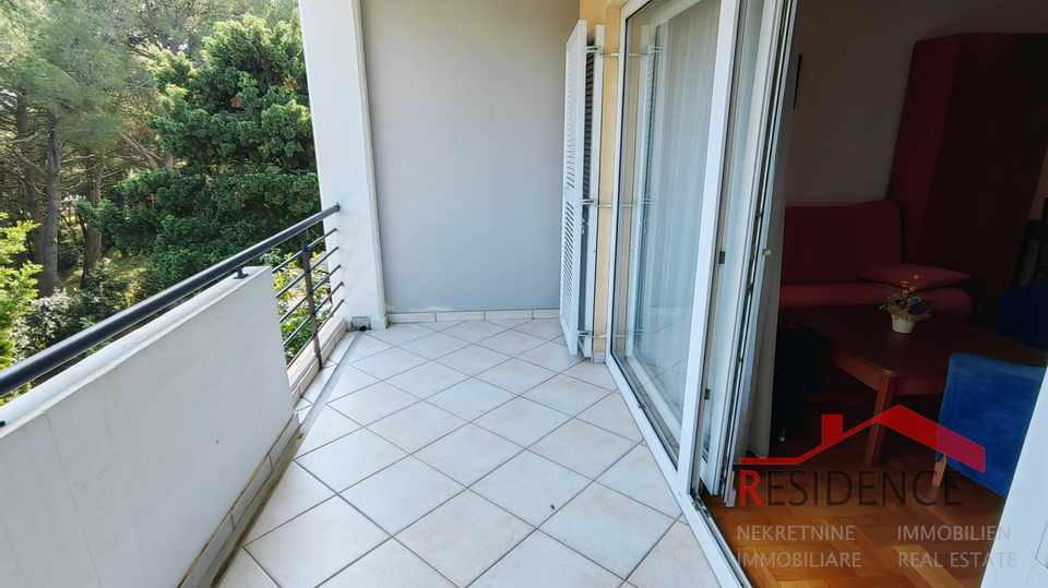 Pula-Verudela, lijepi dvoetažni apartman na prvom katu