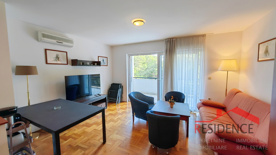 Pula-Verudela, lijepi dvoetažni apartman na prvom katu