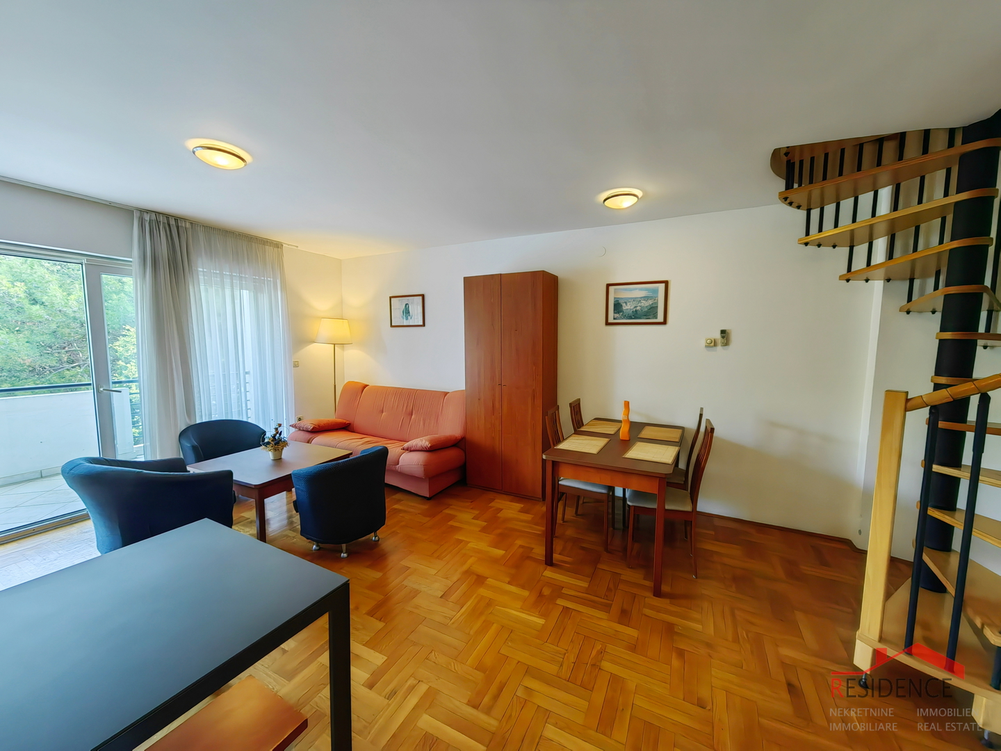 Pula-Verudela, schöne Maisonette-Wohnung im ersten Stock