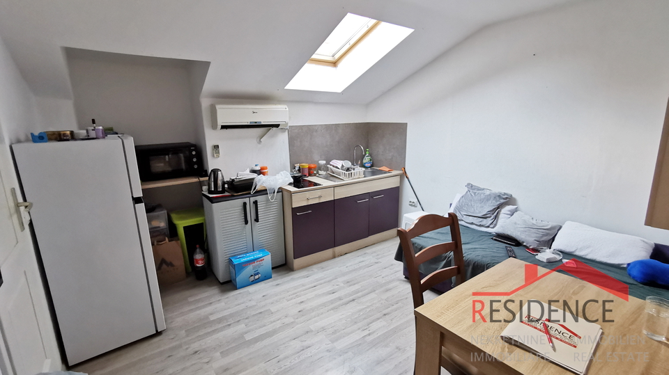 Pula, apartment on the second floor near the Arena