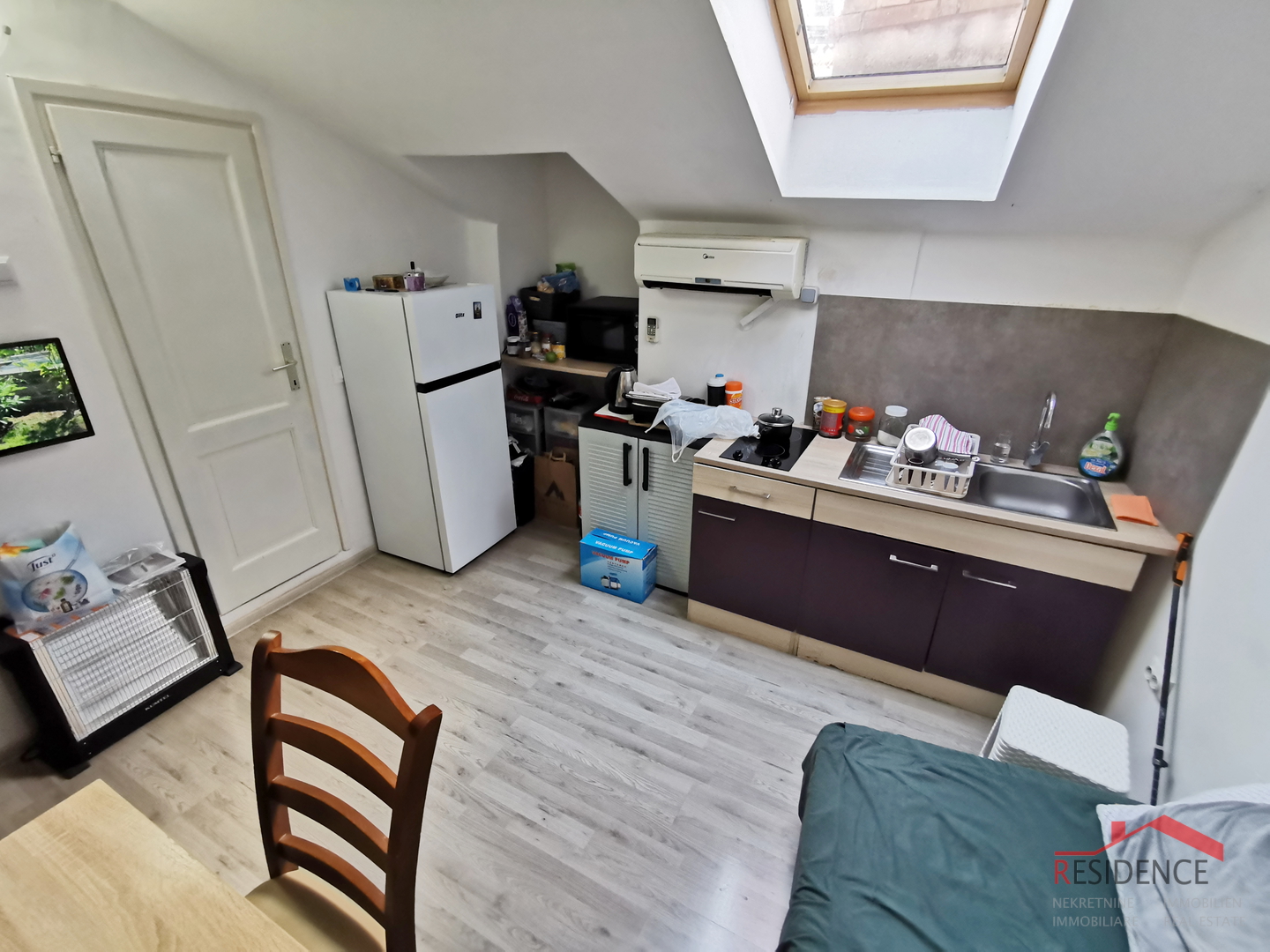 Pula, stan na drugom katu u blizini Arene