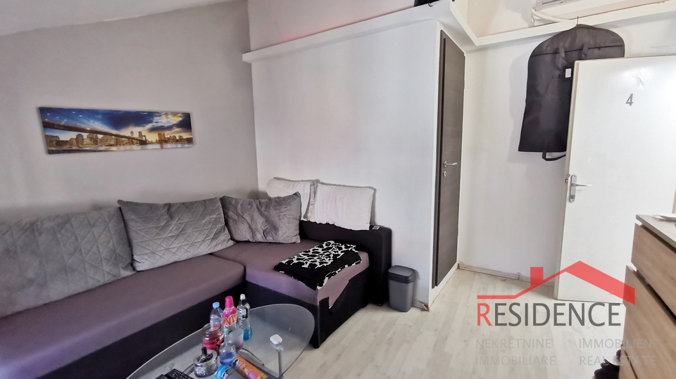 Pula, apartment on the second floor near the Arena