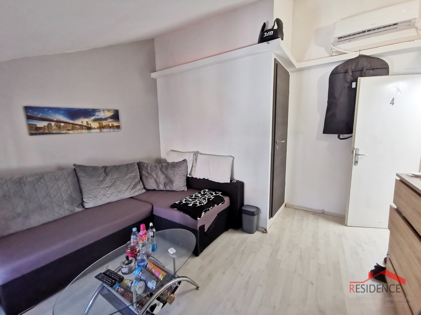 Pula, stan na drugom katu u blizini Arene