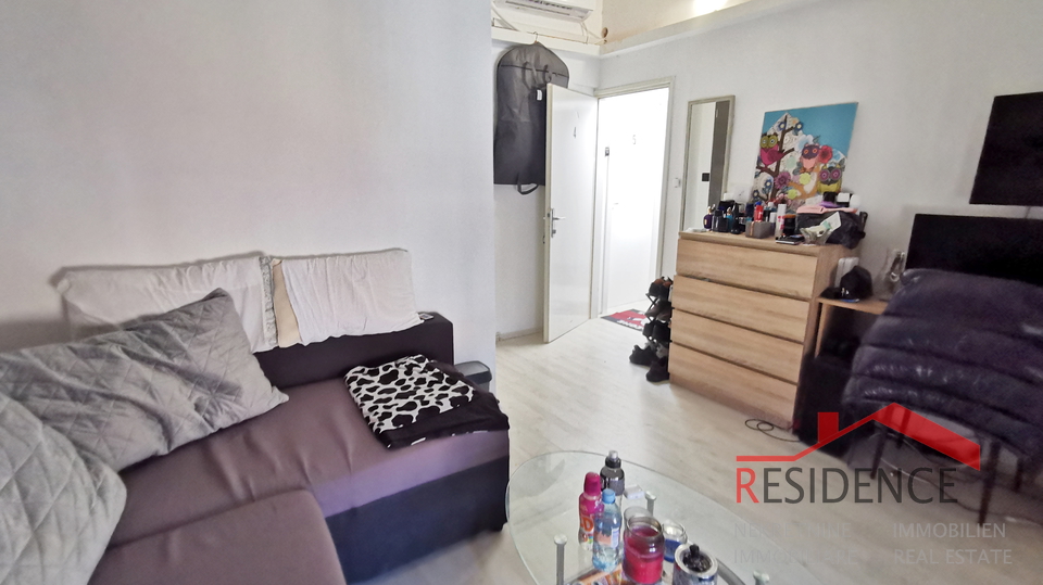 Pula, apartment on the second floor near the Arena