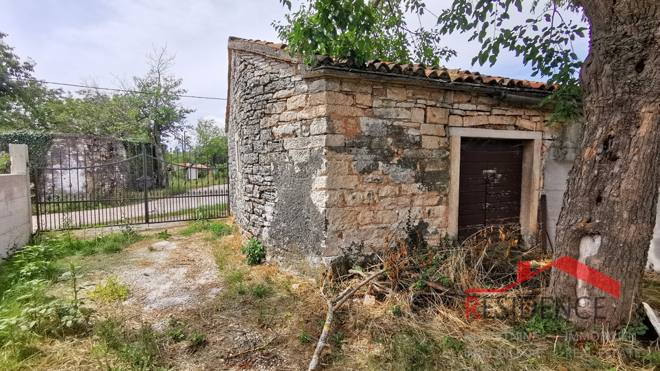 Žminj,  istarska kamena kuća, pomoćni objekt, okućnica