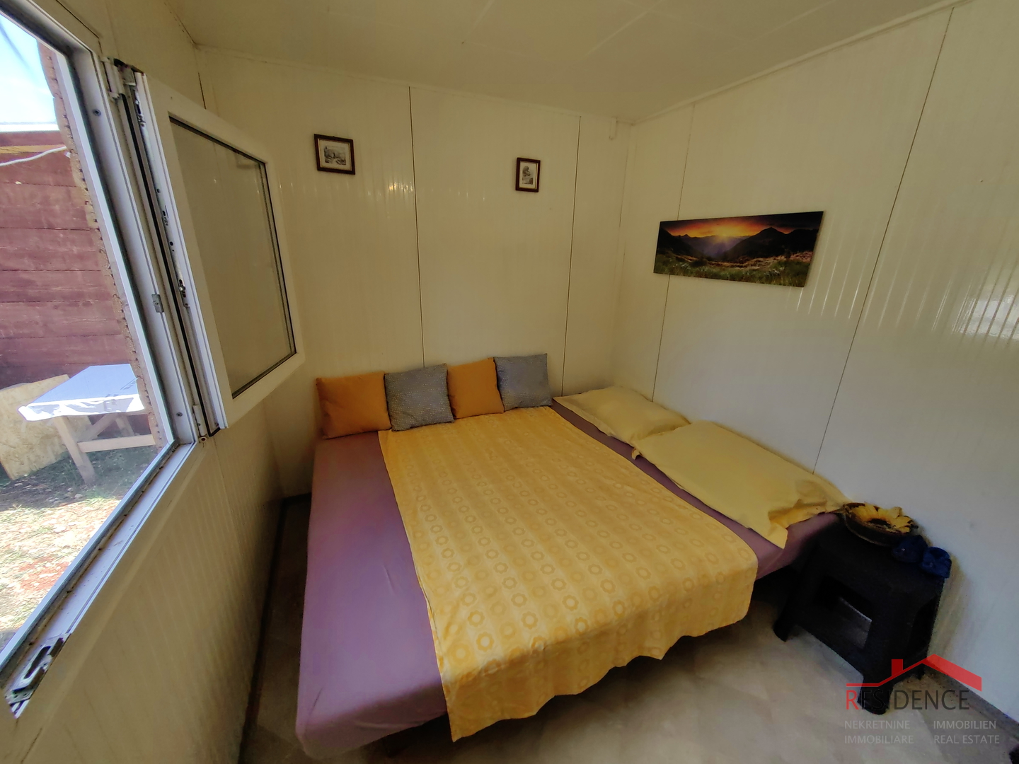 Agricultural land in Šišan with a weekend house