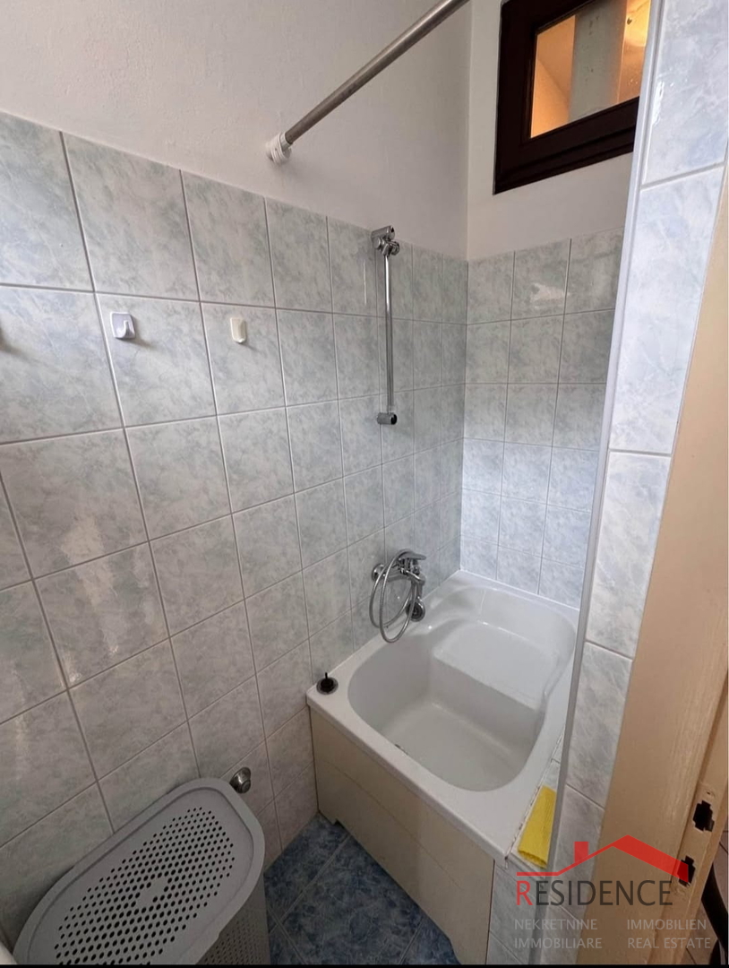 Pula, renovirani stan u centru