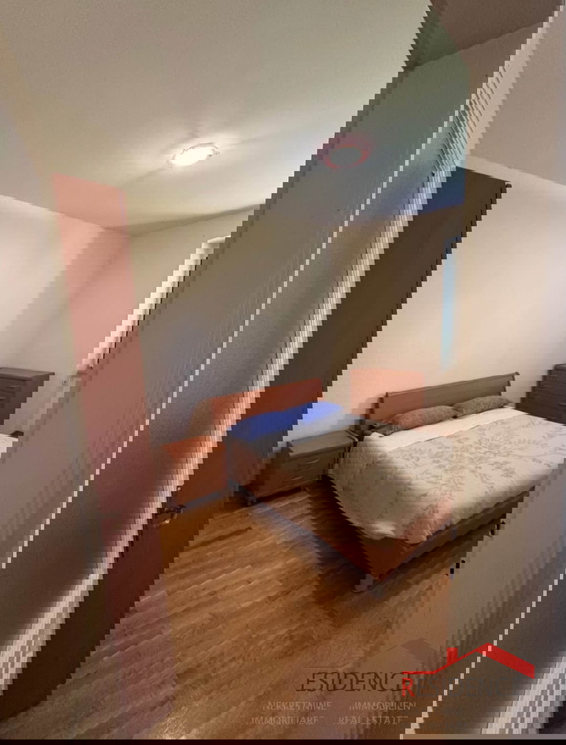 Pula, renovirani stan u centru