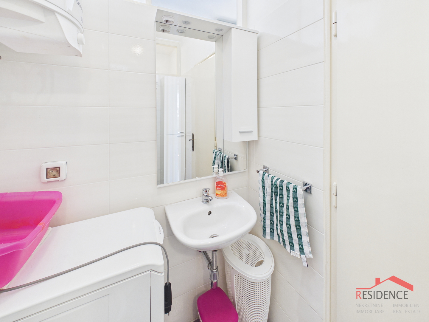 Ekskluzivna prodaja, Stan na Kaštanjeru, 2.kat