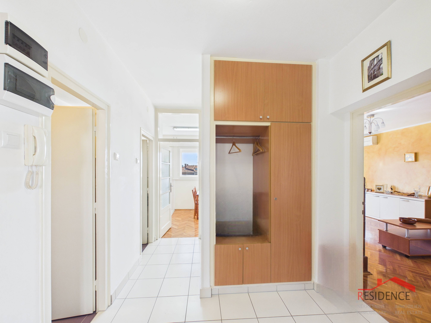 Ekskluzivna prodaja, Stan na Kaštanjeru, 2.kat