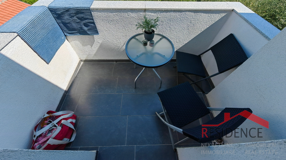 Štinjan, dva apartmaja v prvem nadstropju