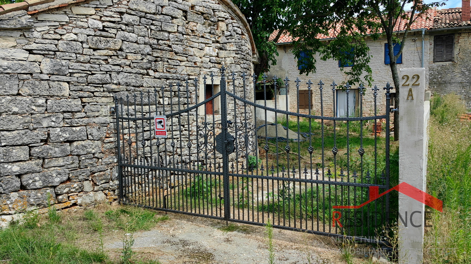 Žminj,  istarska kamena kuća, pomoćni objekt, okućnica