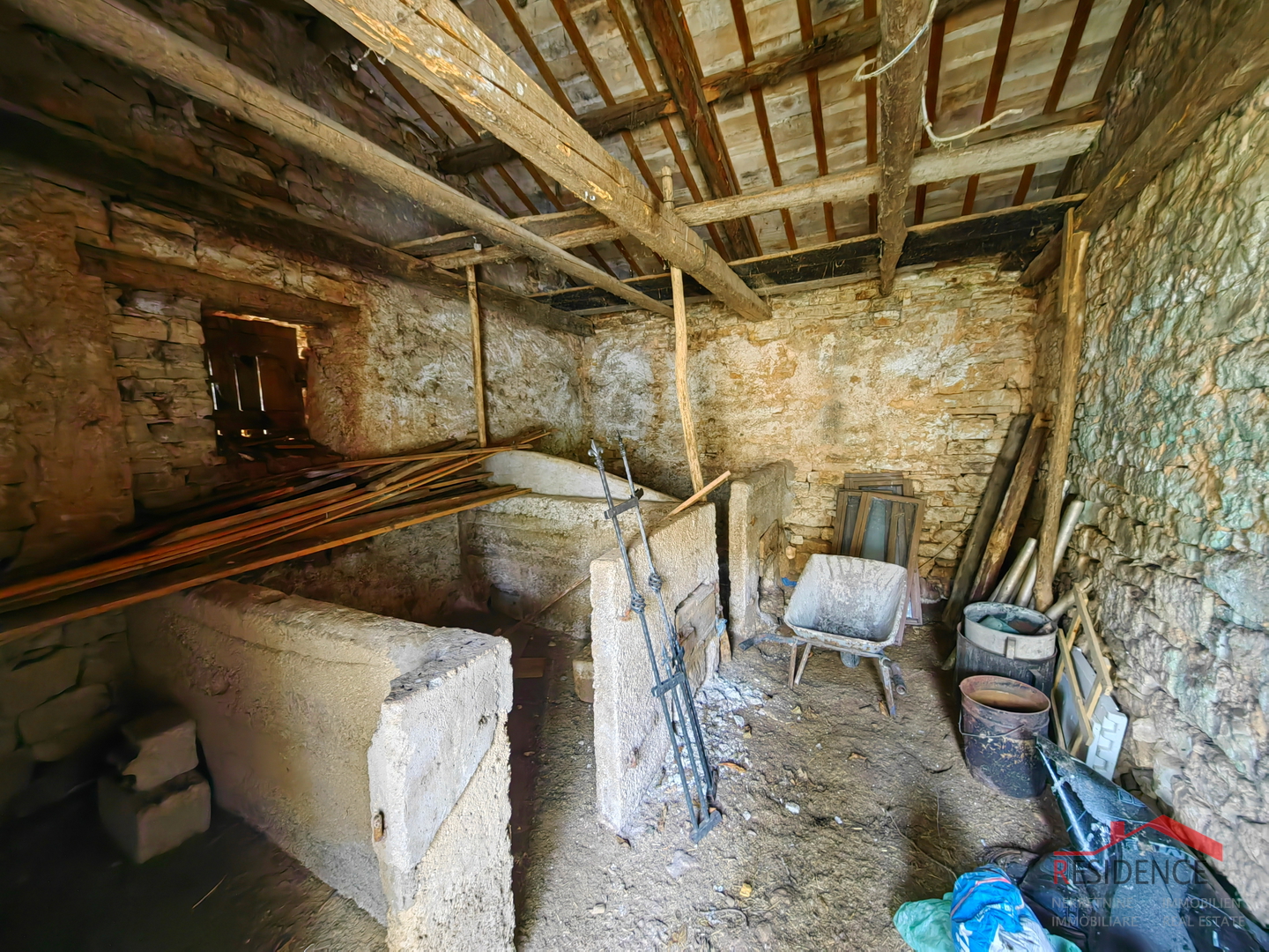 Žminj,  istarska kamena kuća, pomoćni objekt, okućnica