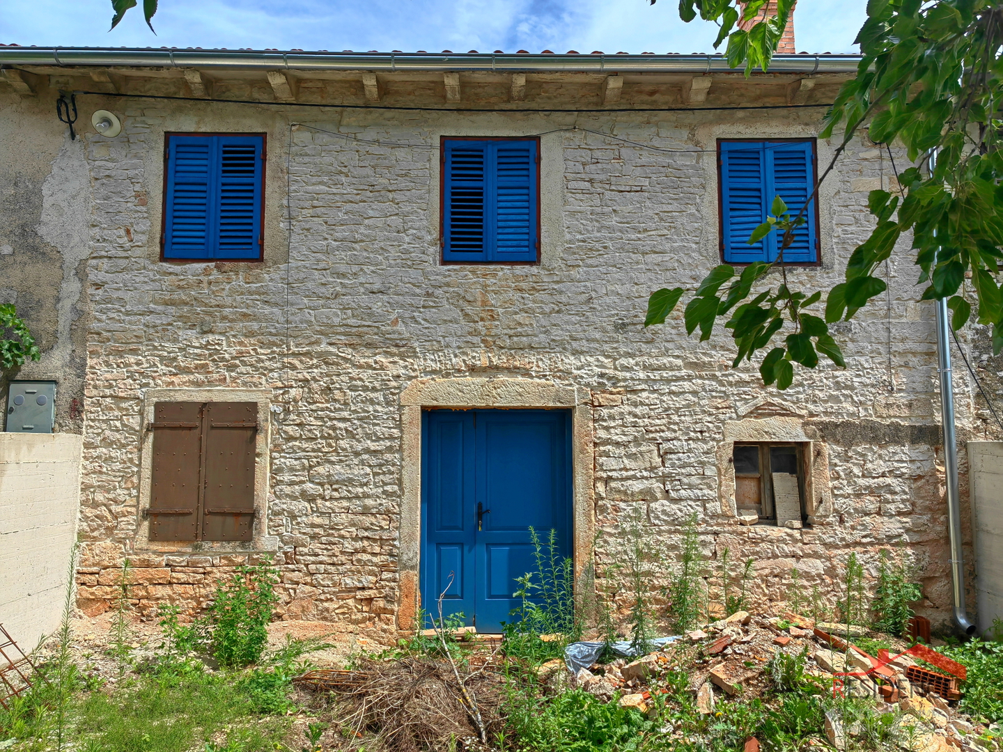 Žminj, Istrian stone house, outbuilding, garden