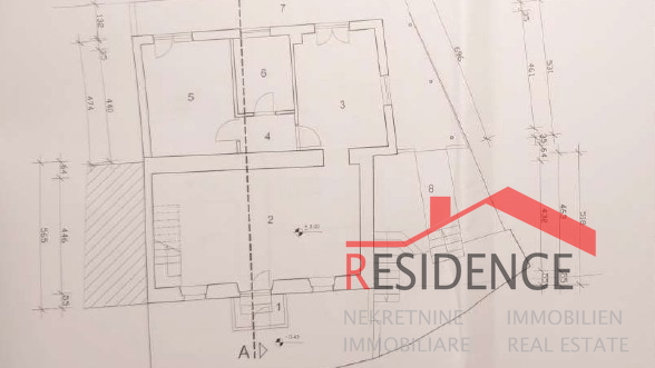 Pazin, hiša s čudovitim pogledom na goro Učko