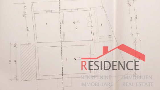 Pazin, hiša s čudovitim pogledom na goro Učko