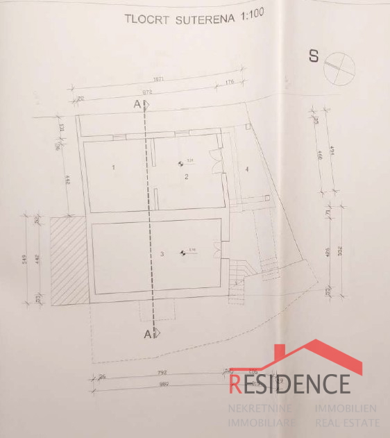 Pazin kuća sa lijepim pogledom na Učku