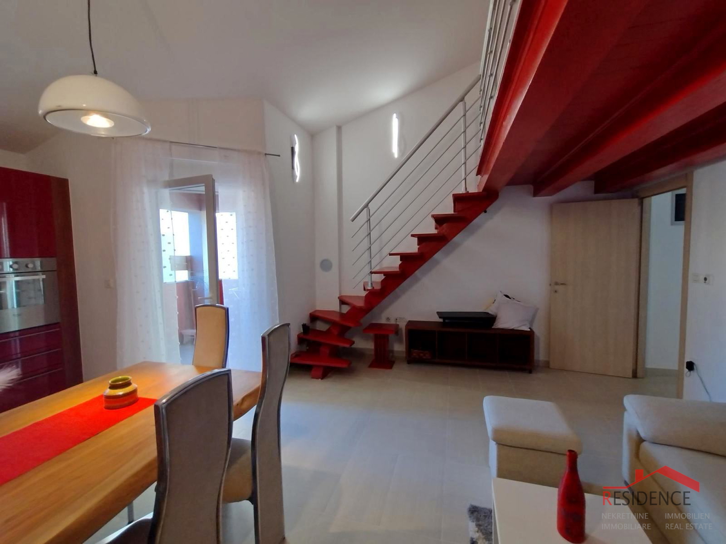 Valbandon, apartment on the first floor, 2 parking places