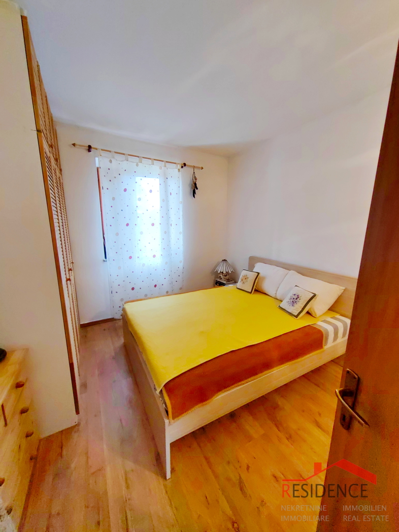 Samostojeća prizemnica u Valturi