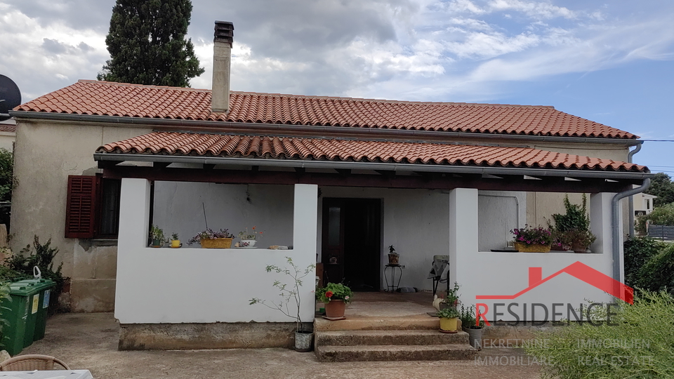 Detached single-storey house in Valtura