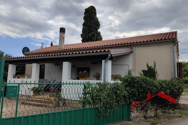 Detached single-storey house in Valtura