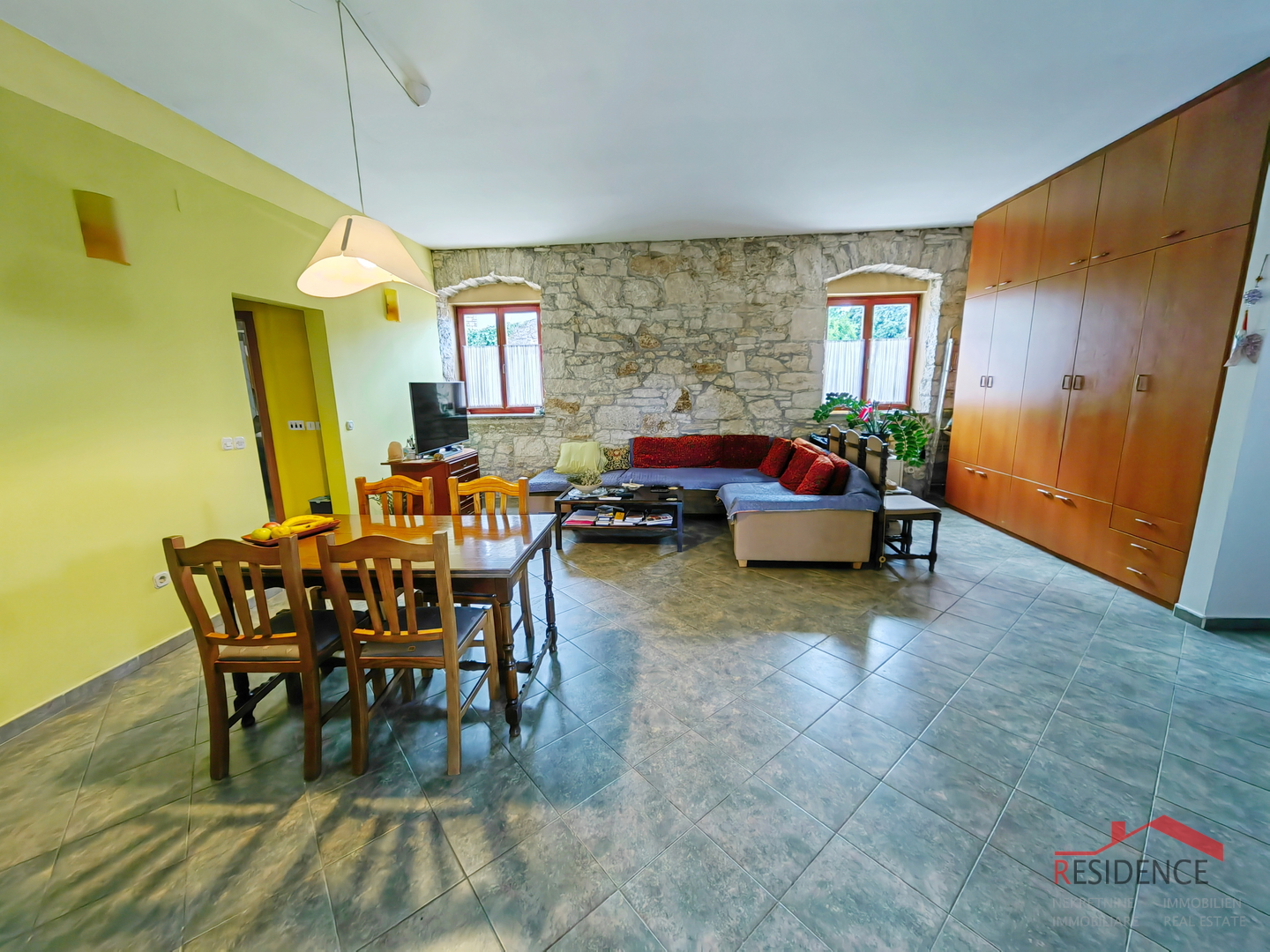 Samostojeća prizemnica u Valturi