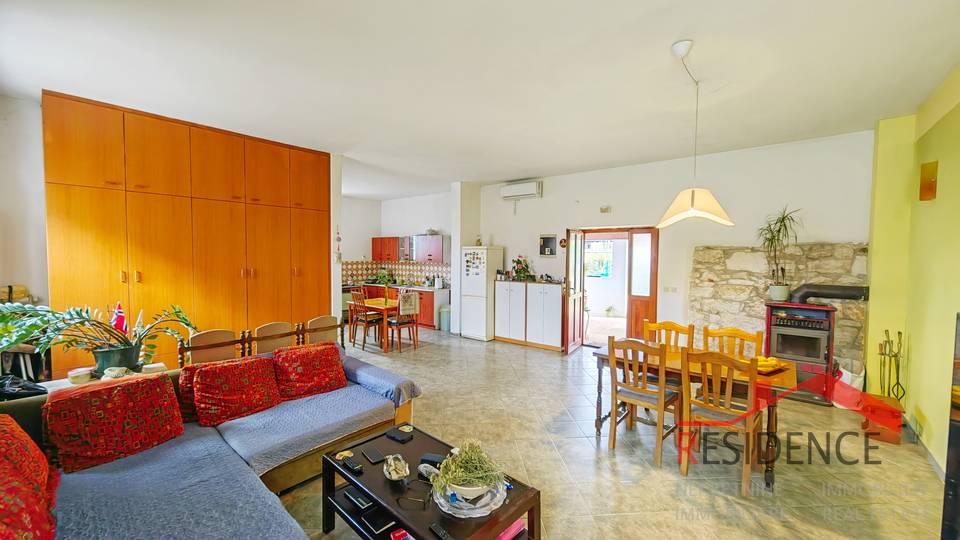 Detached single-storey house in Valtura