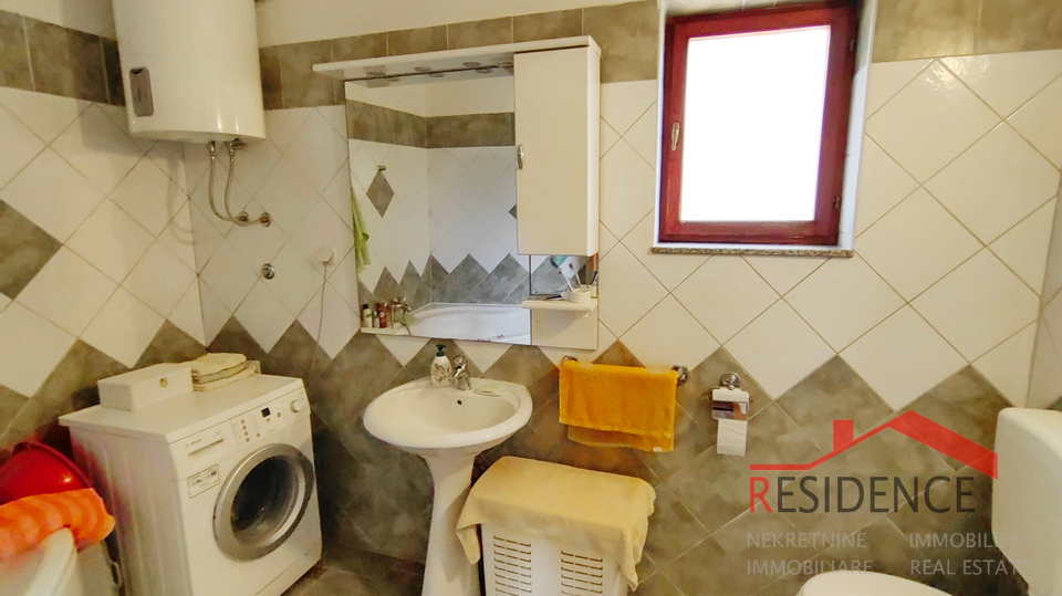 Detached single-storey house in Valtura