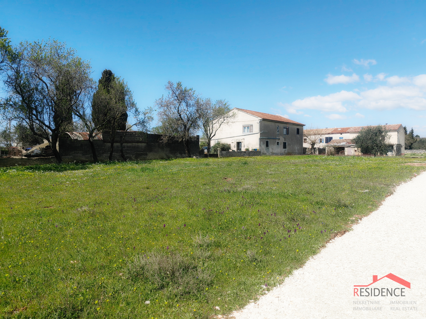 Vodnjan, surroundings, building land for residential purposes
