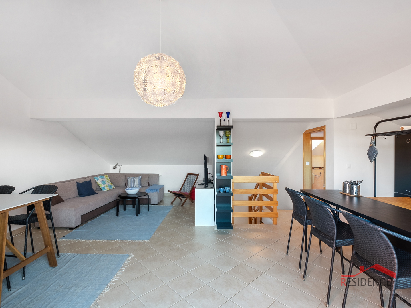 BANJOLE- VOLME, FIRST FLOOR APARTMENT, TWO STORY, SWIMMING POOL