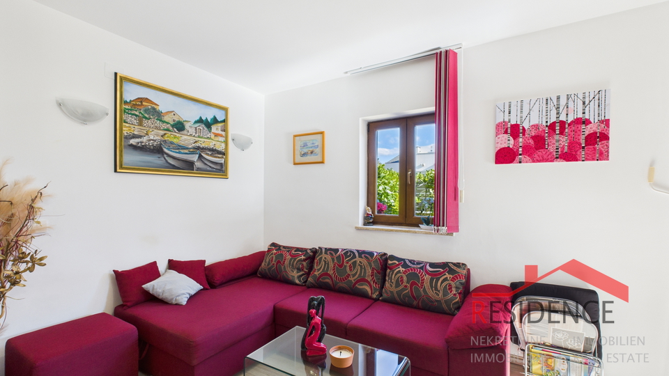 Ekskluzivna prodaja stanovanja z vrtom v Banjolah - Volme