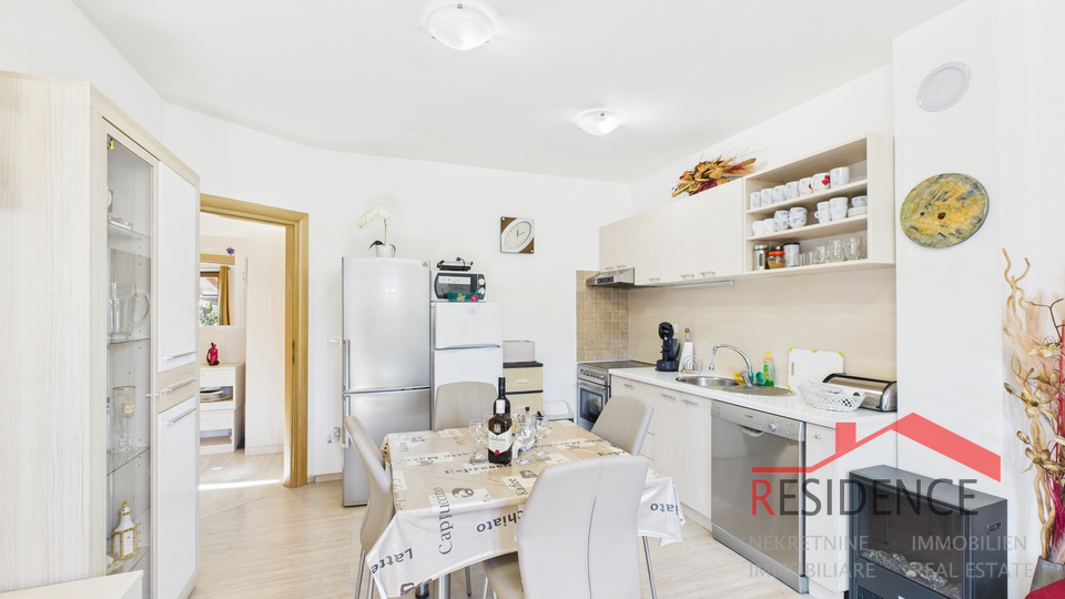 Ekskluzivna prodaja stanovanja z vrtom v Banjolah - Volme