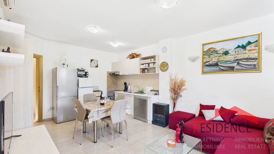 Ekskluzivna prodaja stanovanja z vrtom v Banjolah - Volme