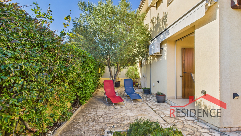 Ekskluzivna prodaja stanovanja z vrtom v Banjolah - Volme