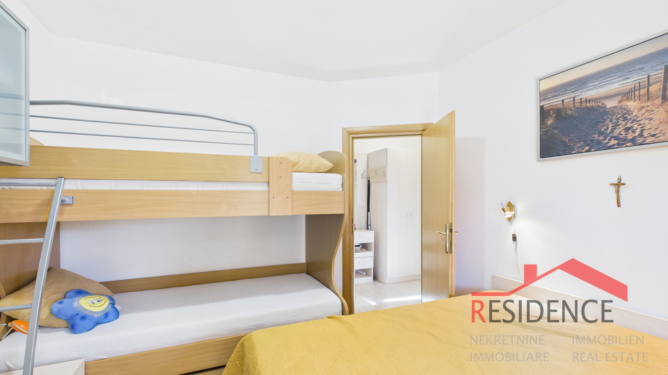 Ekskluzivna prodaja stanovanja z vrtom v Banjolah - Volme