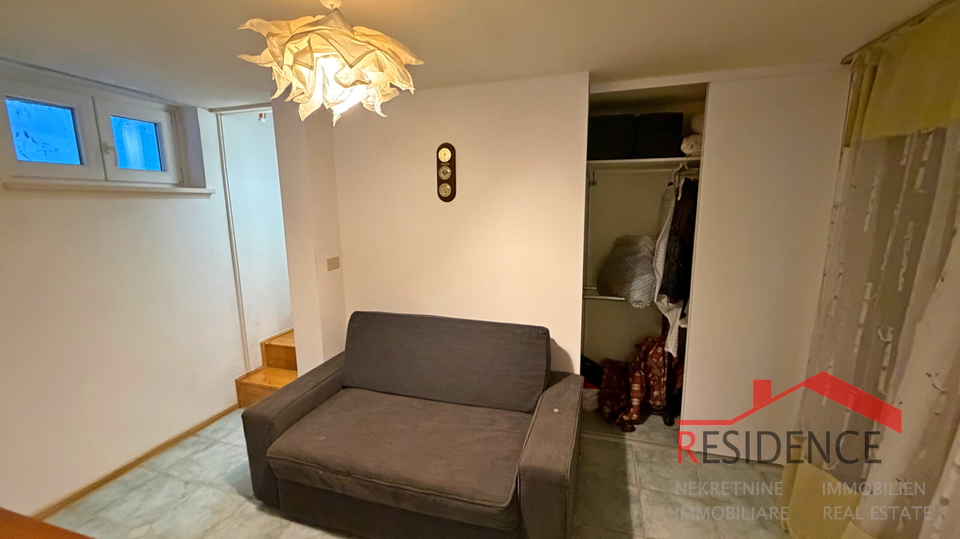 Banjole, Volme, kuća sa bazenom, vrt