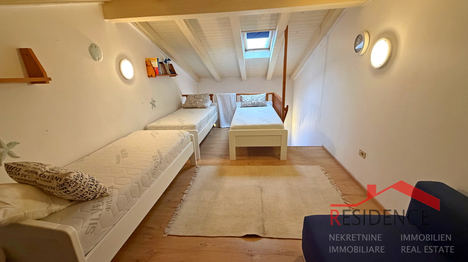 Banjole, Volme, kuća sa bazenom, vrt