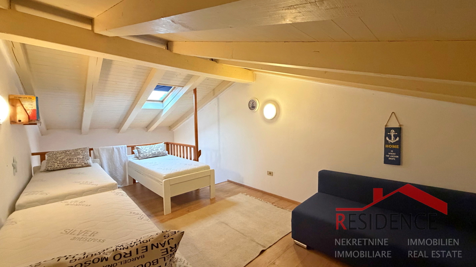 Banjole, Volme, kuća sa bazenom, vrt