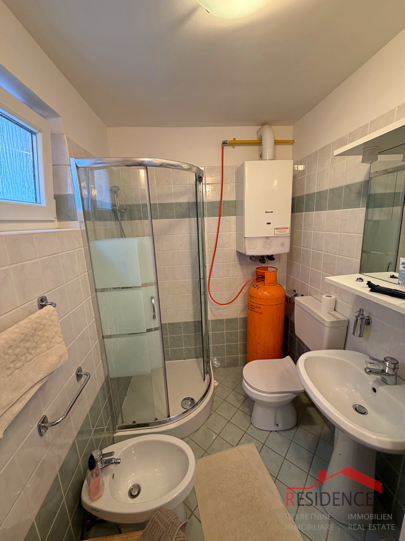 Banjole, Volme, kuća sa bazenom, vrt