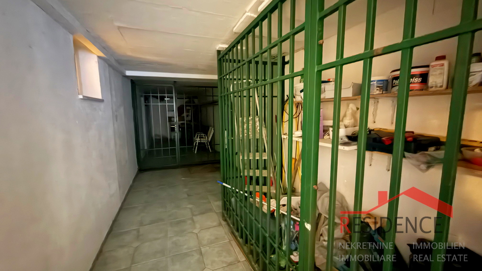 Banjole, Volme, kuća sa bazenom, vrt