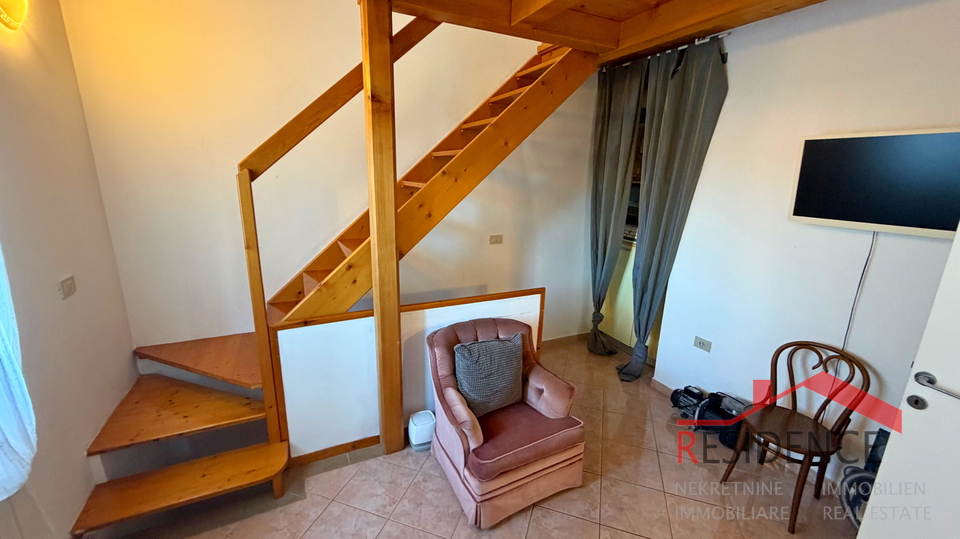 Banjole, Volme, kuća sa bazenom, vrt