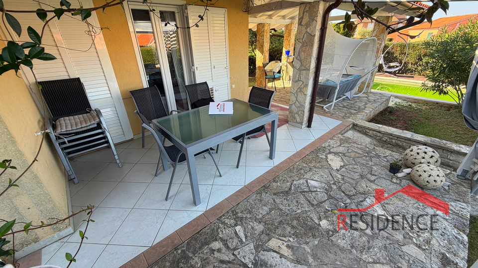 Banjole, Volme, kuća sa bazenom, vrt