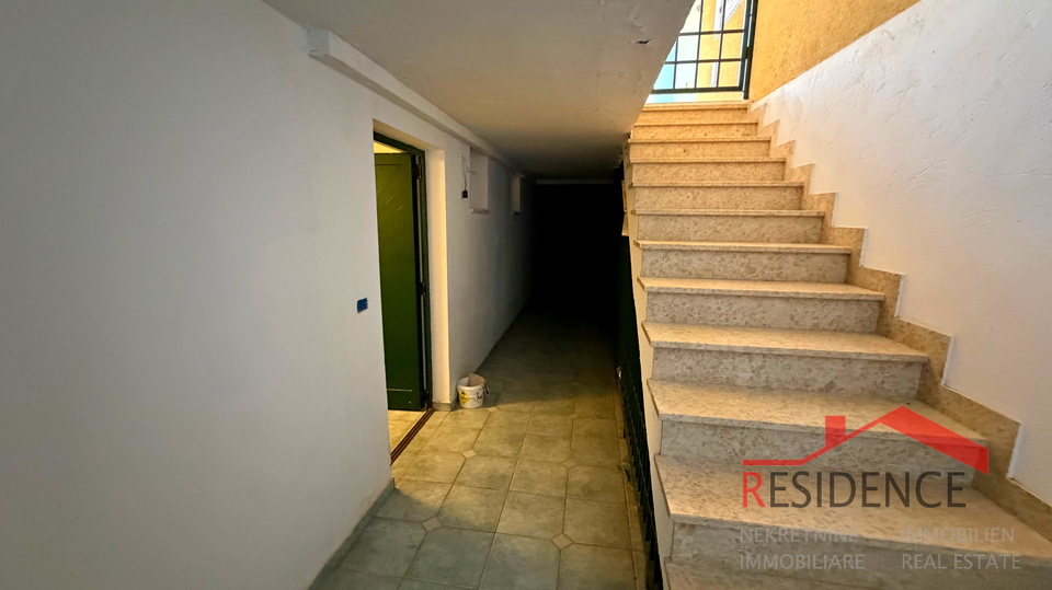 Banjole, Volme, kuća sa bazenom, vrt