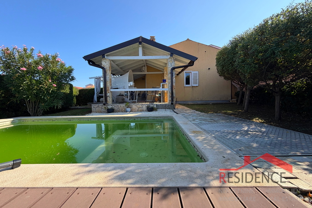 Banjole, Volme, kuća sa bazenom, vrt