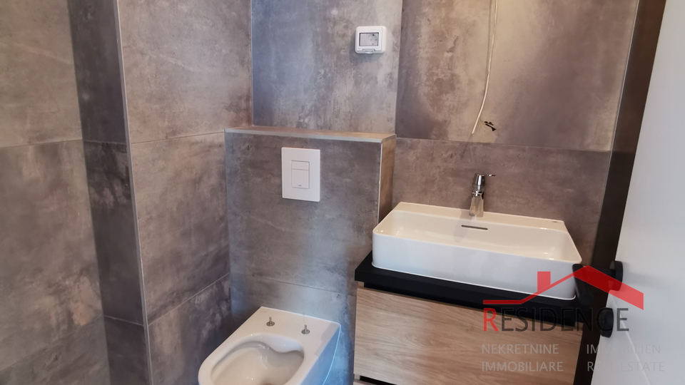 Banjole - Volme, novo stanovanje v drugem nadstropju s pogledom na morje, garaža