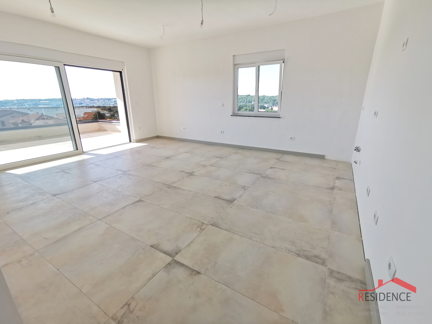 Banjole - Volme, novi apartman na drugom katu s pogledom na more, garaža