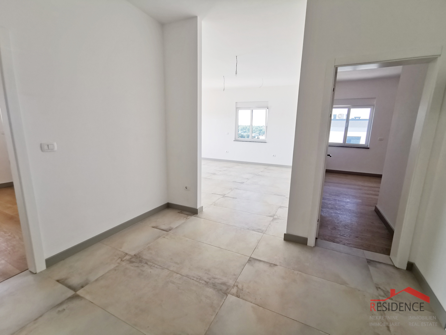Banjole - Volme, novi apartman na drugom katu s pogledom na more, garaža