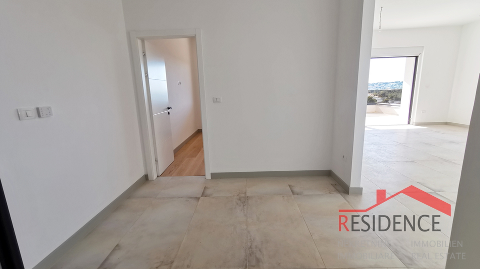 Banjole - Volme, novo stanovanje v drugem nadstropju s pogledom na morje, garaža