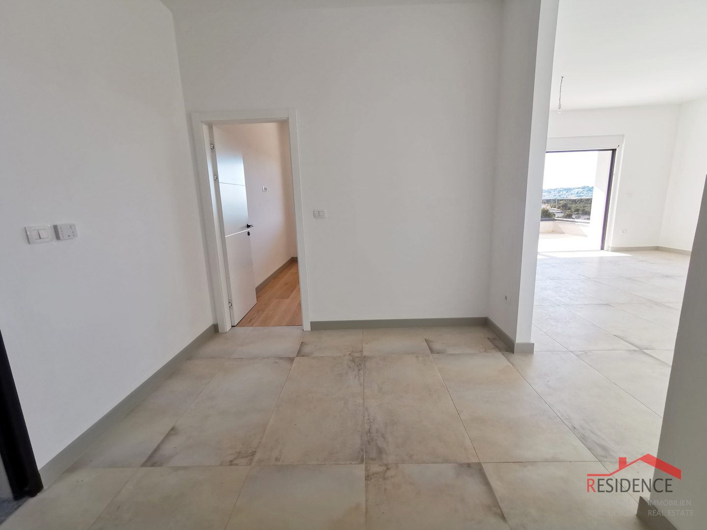 Banjole - Volme, novi apartman na drugom katu s pogledom na more, garaža